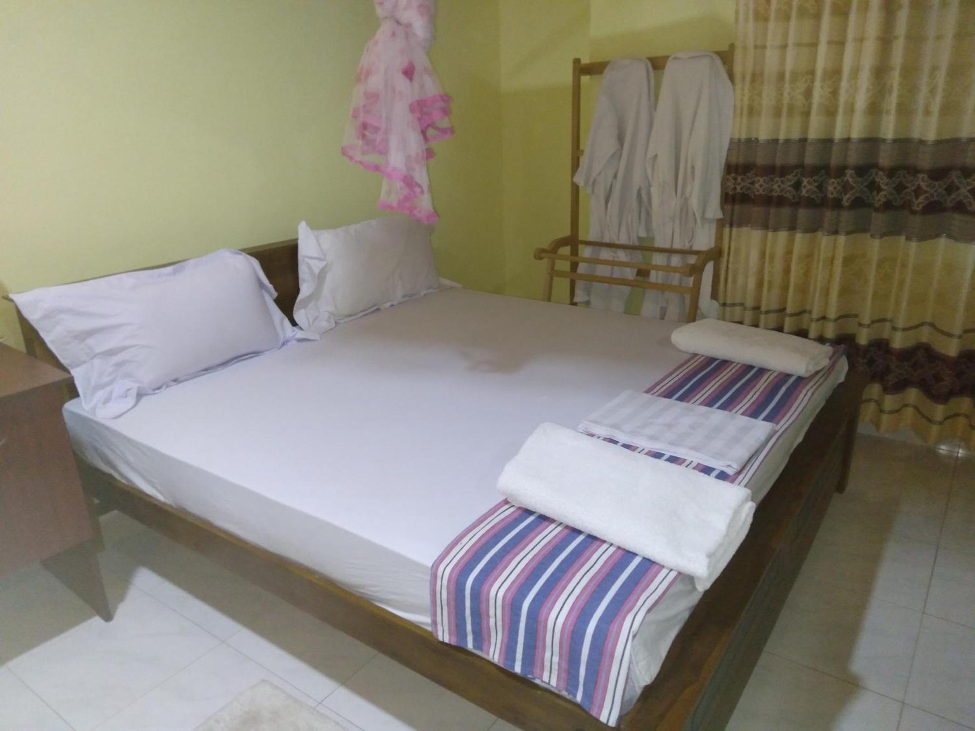 Suwani Pinnawala Homestay ห้อง รูปภาพ