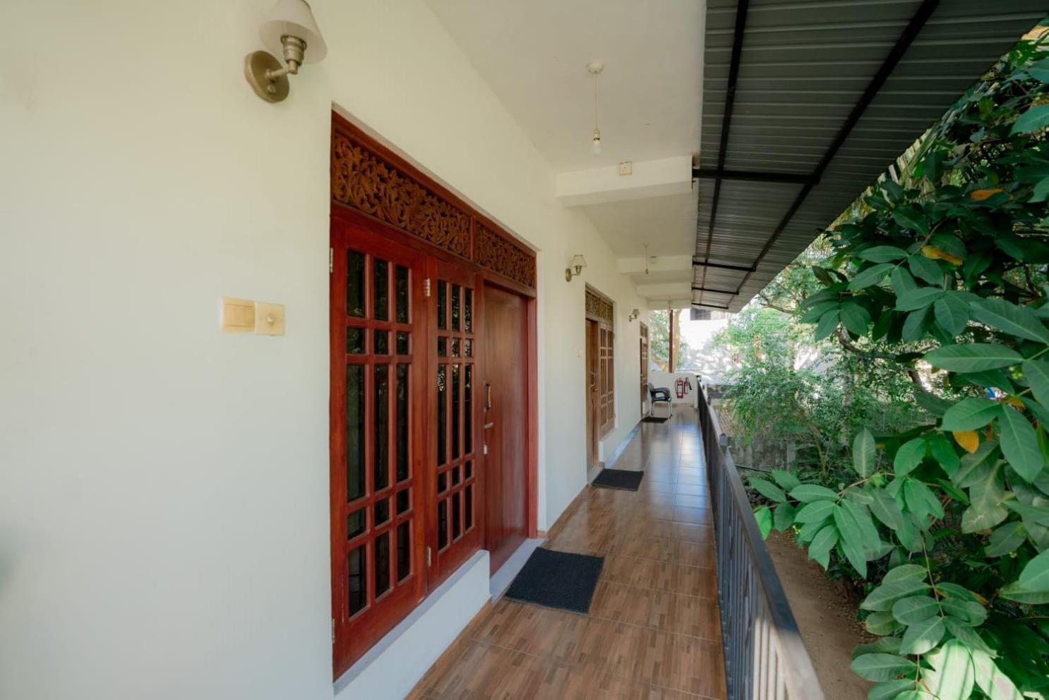 Suwani Pinnawala Homestay ภายนอก รูปภาพ
