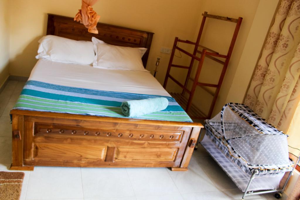Suwani Pinnawala Homestay ภายนอก รูปภาพ